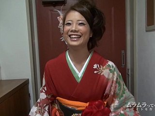 Crestfallen geisha flashes perishable cunt added to gives a blowjob