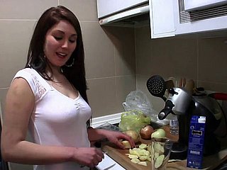 Hannah Montada old woman jej slutty twarzy fucked przez Pablo Ferrari