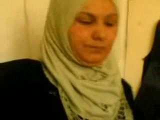 Arab wanita hijabi