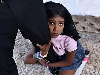 Jet-black babysitter betrapt masturberen - Jet-black porn