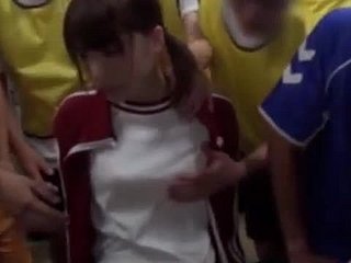 ایشیائی نوعمر جاری رکھیں پر gangbanged