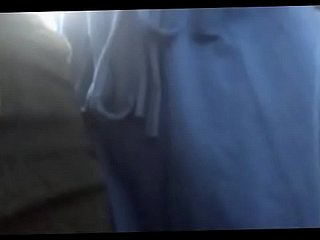 Safada no onibus ficou se esfregando em mim louca pro meu pau rela nela