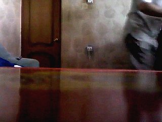 Notre mère en levrette avec le voisin