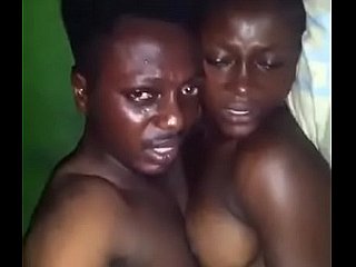 Fille nex de fille