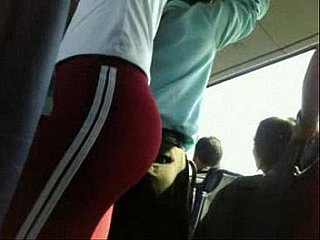 M. Voyeur - Gostosa ungenerous ônibus