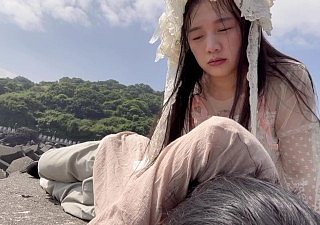 Creampie Doll-sized Condom Chum around with annoy Deer Girl은 그녀의 몸으로 그녀의 호의를 돌려줍니다！ 鹿女 報恩 以身相許任 你 無套 無套 中出