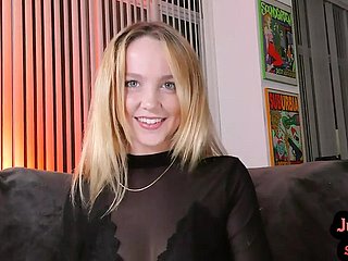 POV Anal Teen parla sporco mentre è trattato there butthole oliato