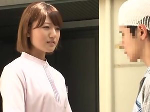 İyi japon hemşire onu muhtaç hasta olur