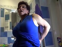 ينضج قديم خلع سراويل