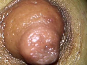 Tetas Y PEZONES Grandes