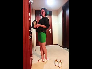 害羞淫荡的中国书呆子被射在阴户里