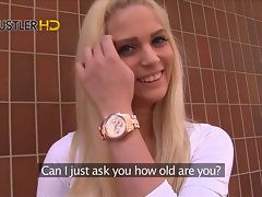 adolescenti titillating succhiare e scopare there pubblico