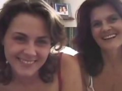 Madre e figlia in inglese relaxation acquatici pubblica