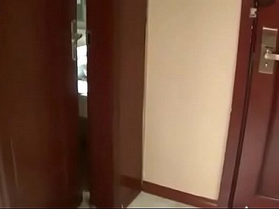 爱剪辑-娱乐会所丝袜高跟鞋美女特别服务场面淫荡对白超级下流(看片看直播加微信pss2018666)