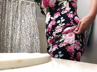Hot Mamuśki rozprzestrzenia się jej soczysta Ass