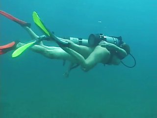 Otro equipo de submarinismo follar en el Mar - Pt.2