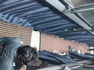 Автобус, я, диди ки чудай, сводная сестра трахается в автобусе