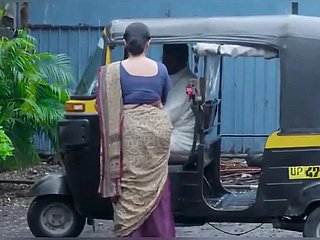 Habas ki pyasi paroshan ne Ek Ladke ko aur uski matrigna ko Fas