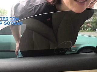 Người phụ nữ hộ tống Thổ Nhĩ Kỳ lấy Sakso