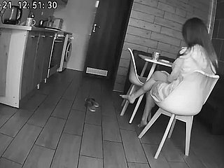 Bạn bè quan hệ tình dục với vợ tôi qua đường hậu môn và xuất tinh vào miệng. Lừa dối thực sự
