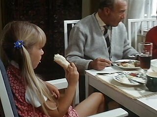 Nagie nastolatki z klasycznego niemieckiego filmu porno sprawią, że dojdziesz