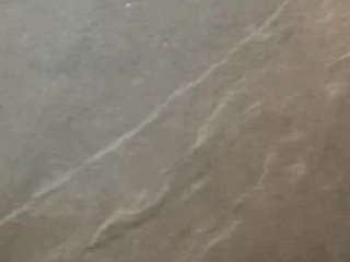 Alami fantasi basah yang terunggul ketika tubuh-tubuh cantik yang dibaluti pantyhose nipis mencapai puncak keseronokan. Saksikan fabrik lut sinar dibasahi aliran ejakulasi wanita yang tidak terkawal, mewujudkan tontonan keinginan yang berkilauan. Bahan halus itu melekat pada setiap lekuk badan sementara kelembapan meresap masuk, mendedahkan perincian intim di bawahnya. Setiap tusukan dan sentuhan membawa sensasi yang lebih kuat sehingga pelepasan yang meletup mencipta bearing terjun ghairah yang meresap melalui nilon, tanpa meninggalkan apa-apa dalam imaginasi dalam paparan eksplisit seksualiti dan kepuasan wanita ini.
