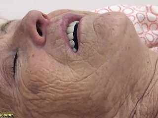 90 period age-old granny gets inexact fucked