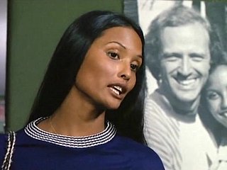 Emanuelle میں امریکہ - بحال کٹر ورژن
