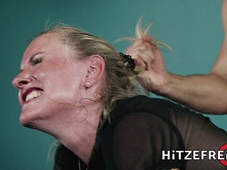 Hitzefrei Kirmess Duitse Milf eikels een Yo