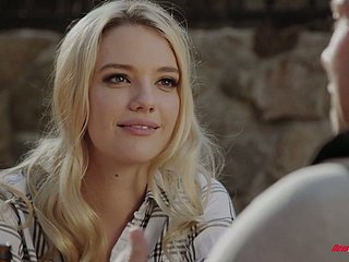 Bonny mencari pet auburn Kenna James selekoh lebih untuk beberapa have sex baik anjing
