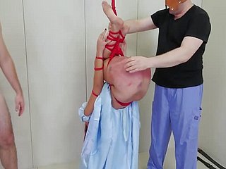 المدقع painal البندول بدسم الشرج الجنس في الصالون بدسم