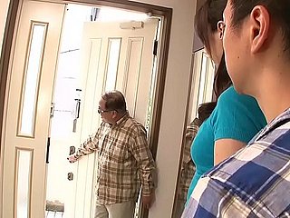 黒人とアジアの家族